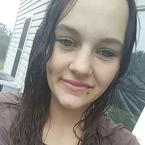 Meet your Posher, Leigha